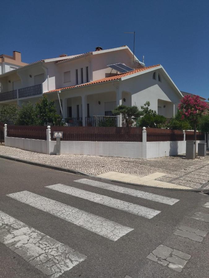 Couto Sa Villa Entroncamento Exterior photo
